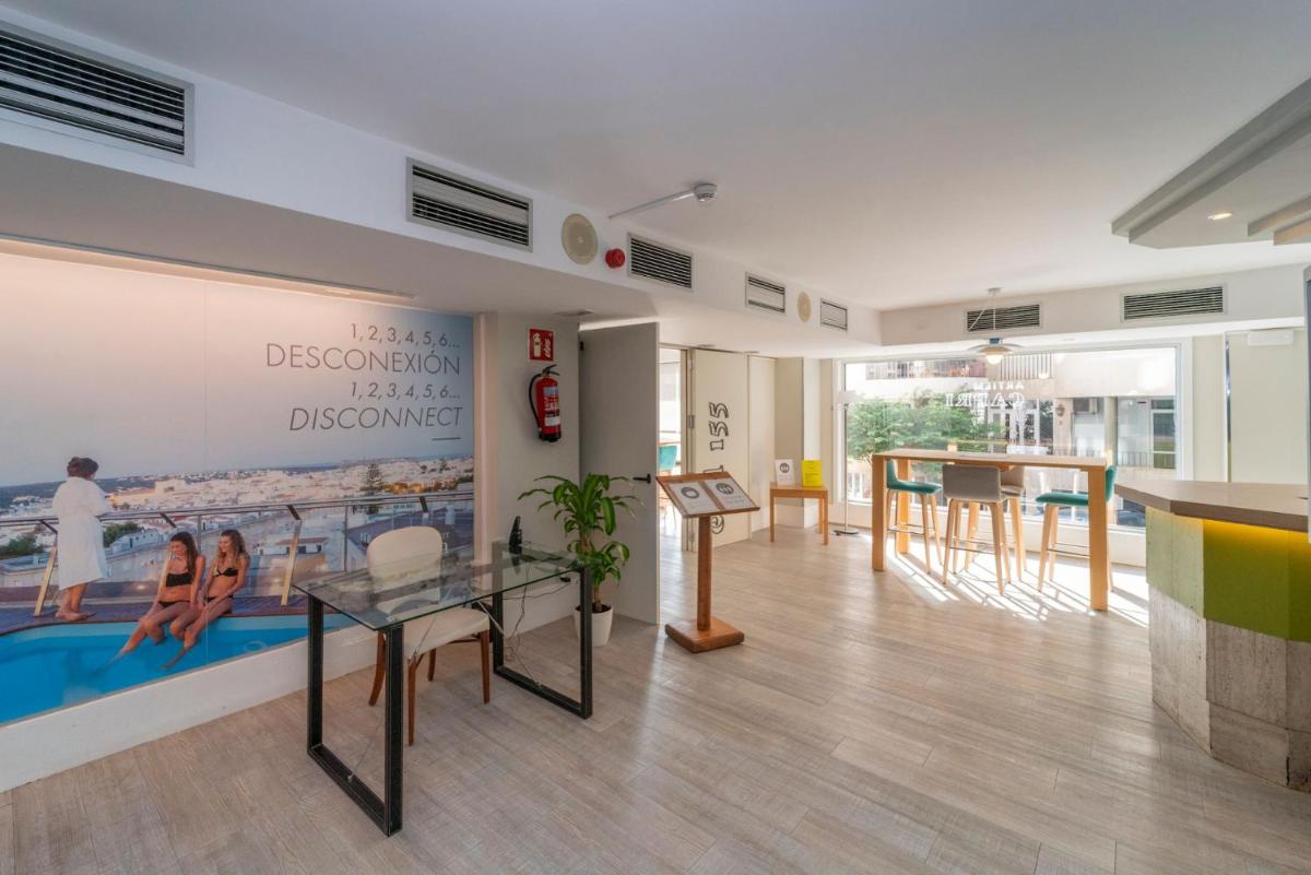 Imagen de la galería de ARTIEM Capri, en Mahón
