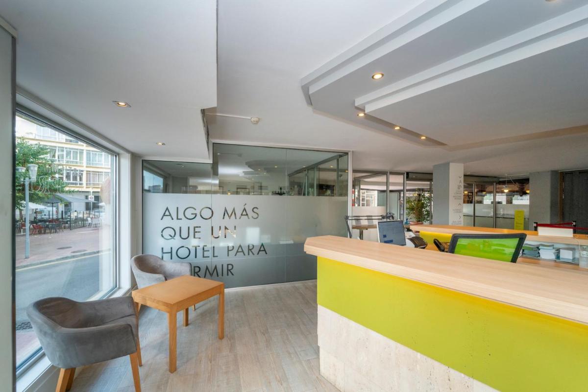 Un restaurante o sitio para comer en ARTIEM Capri