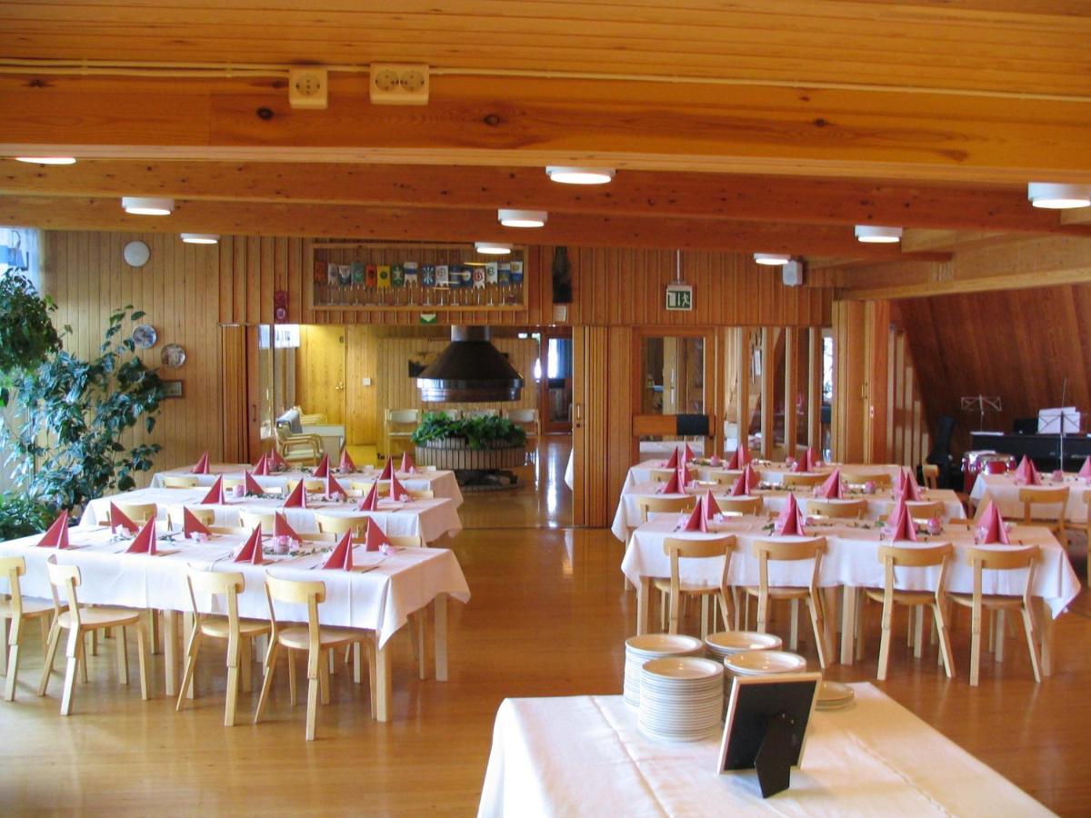 Luontoleirikeskus Honkiniemi - Housity