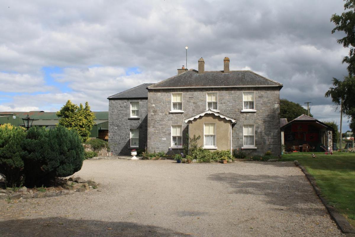 Moate Lodge - Housity