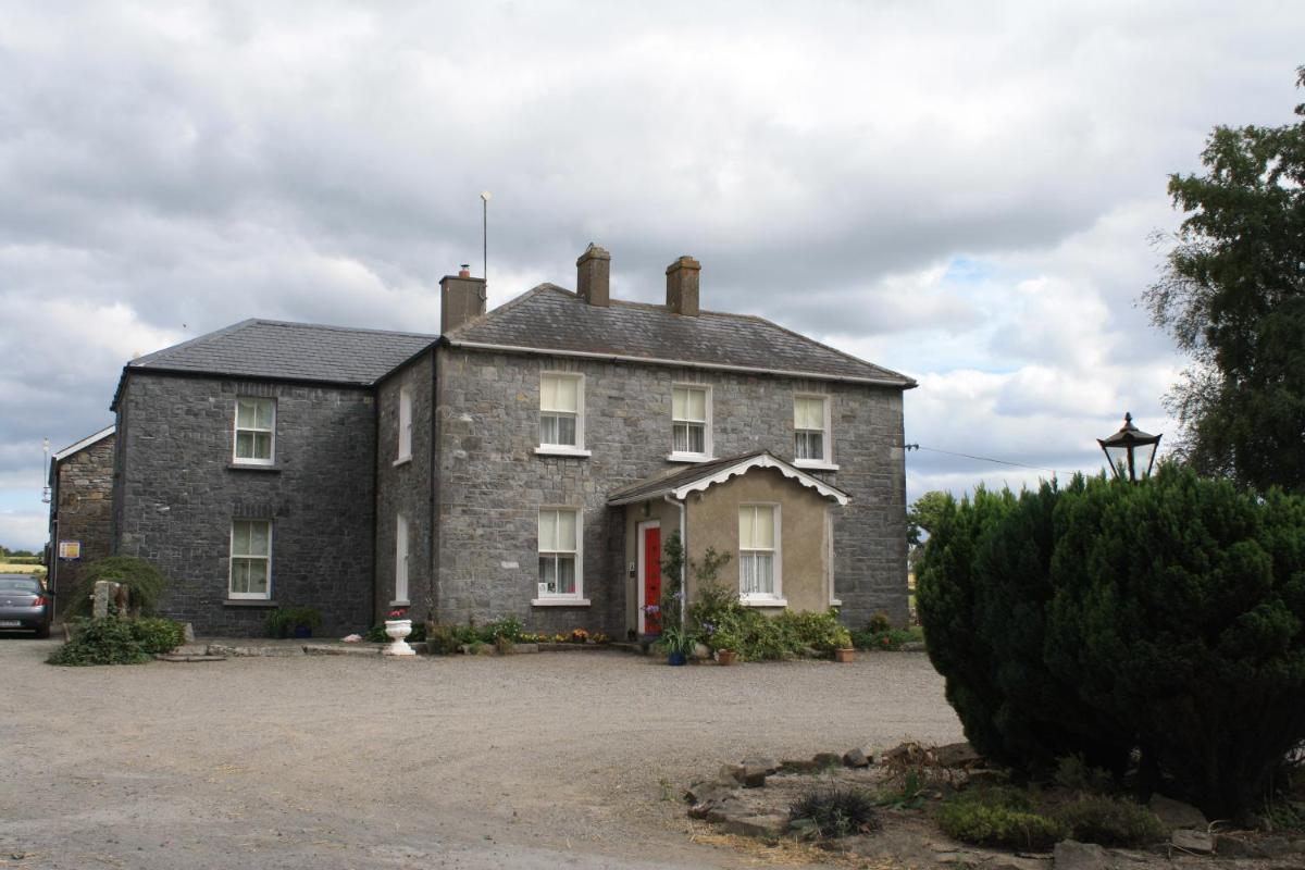 Moate Lodge - Housity