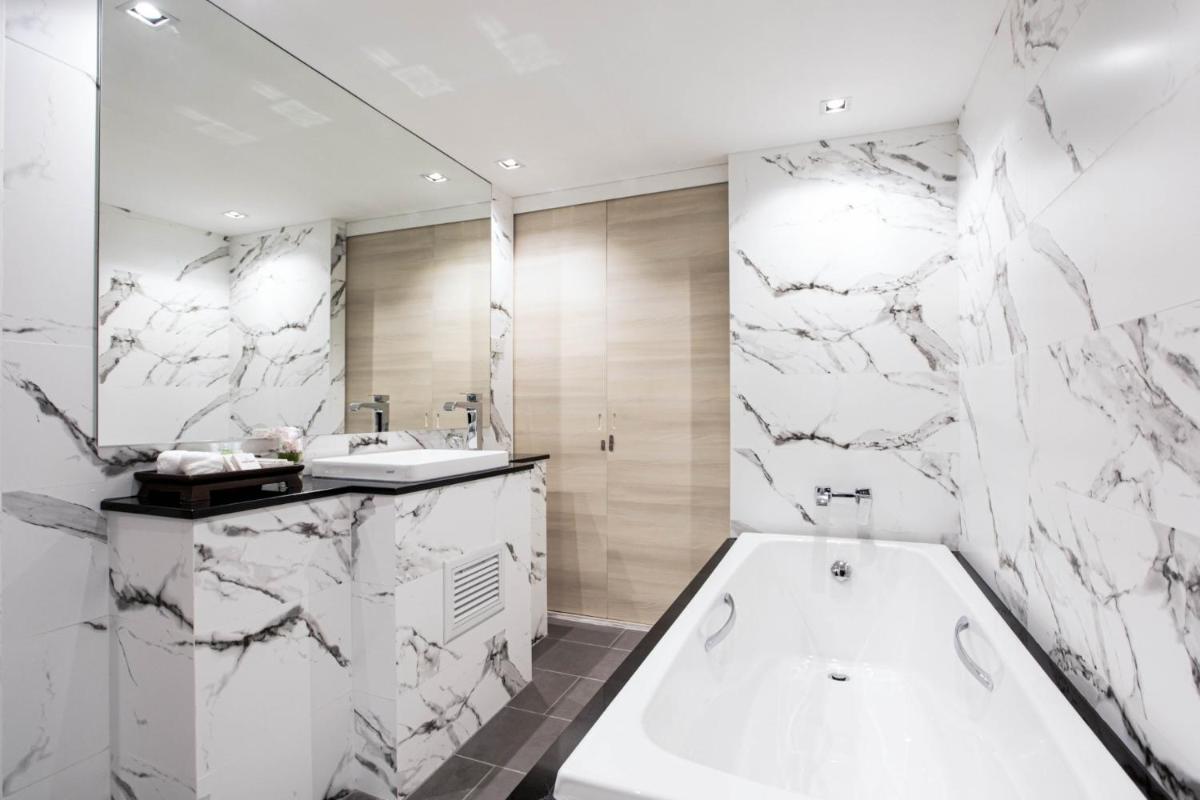 Methavalai Hotel - Housity