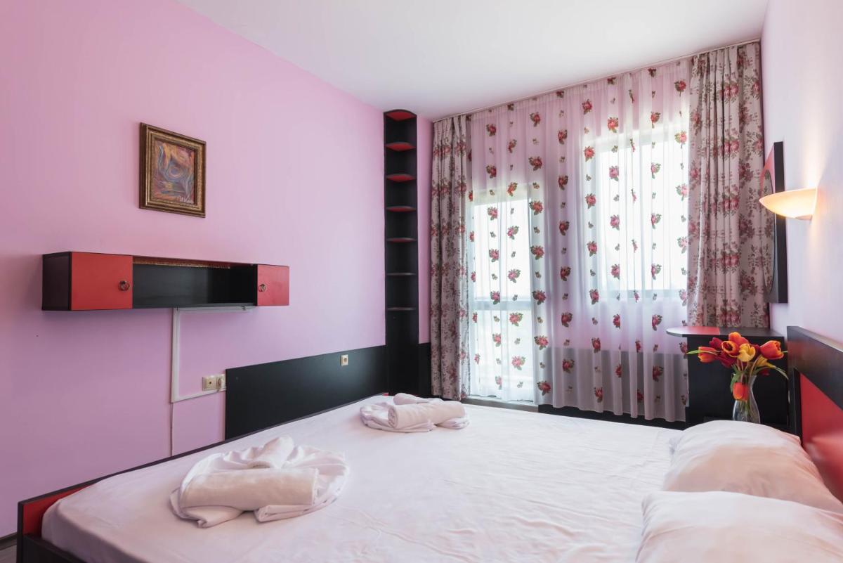 1-st Line Izvora Sea View Apartments on Golden Sands - Housity