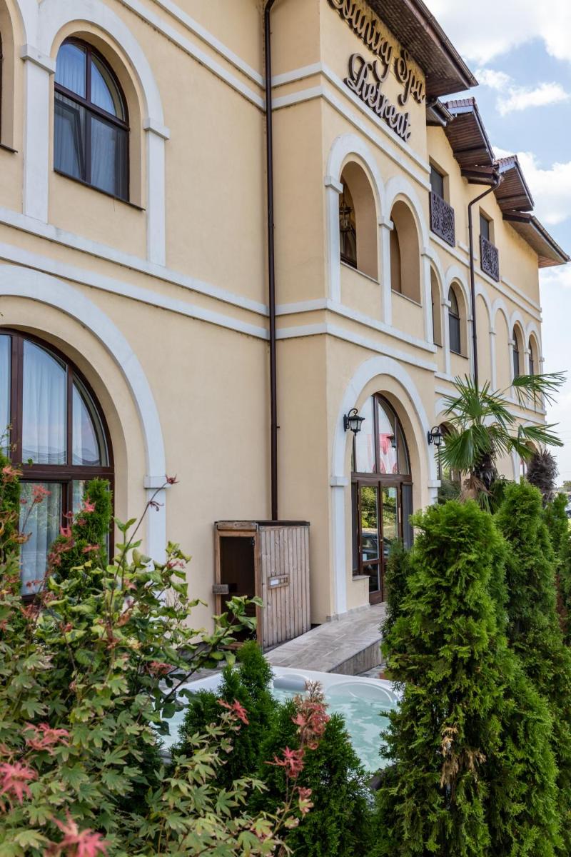Country Spa Retreat - Housity