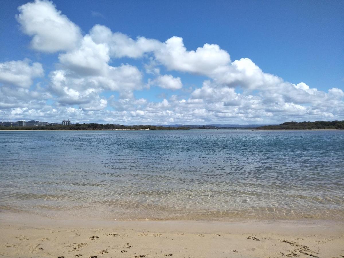 Mudjimba Beach Holiday Home - Housity