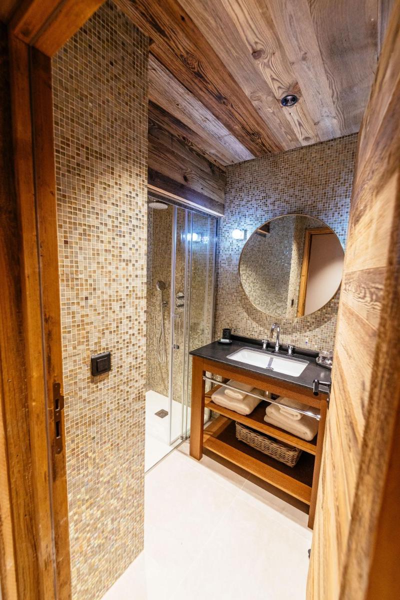 Salle de bains dans l'établissement Hotel Le V de Vaujany