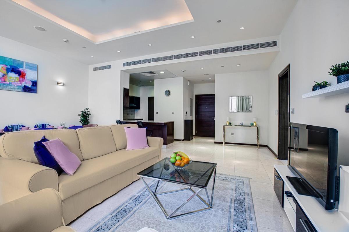 Luxury apartment with beach and sea view - Housity