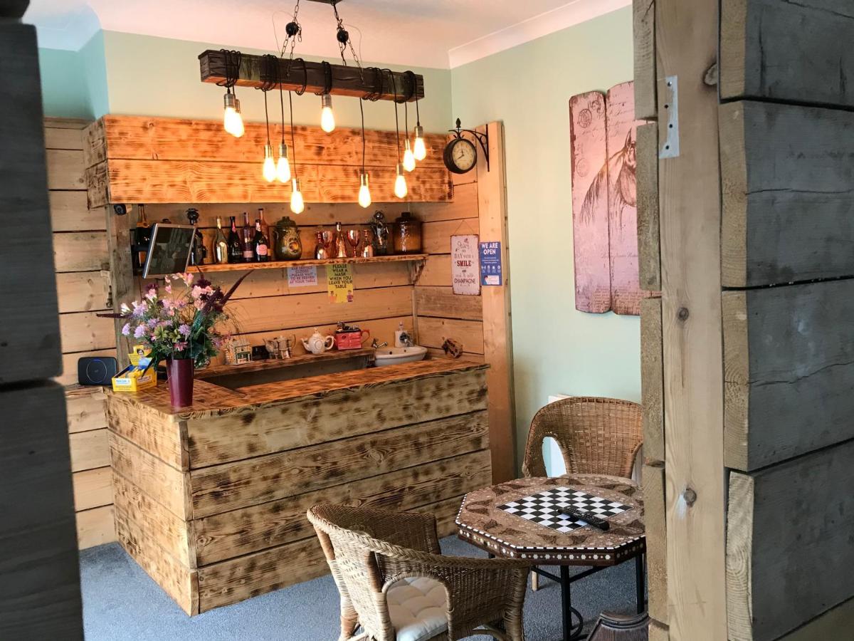 The Hawthornes Licensed Guest House - Housity