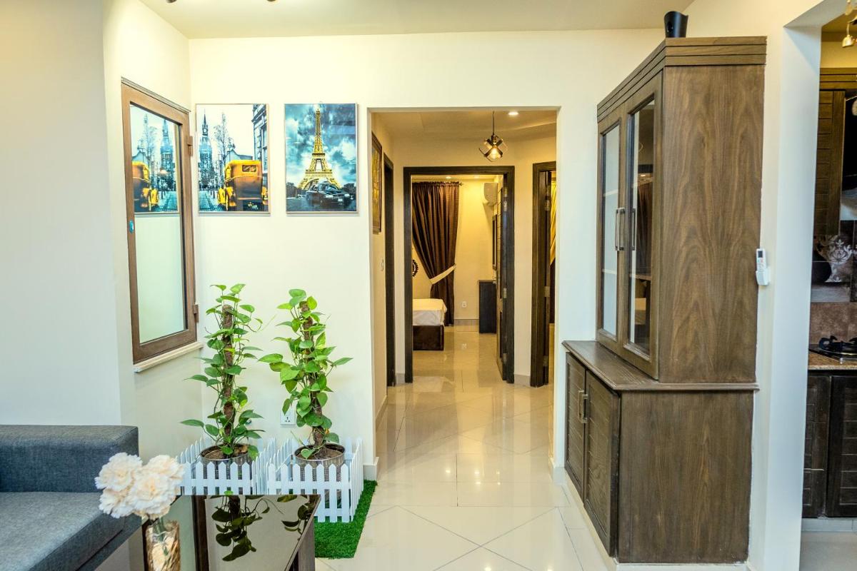 Two Bedroom Deluxe Apartment In Bahria Town - Housity