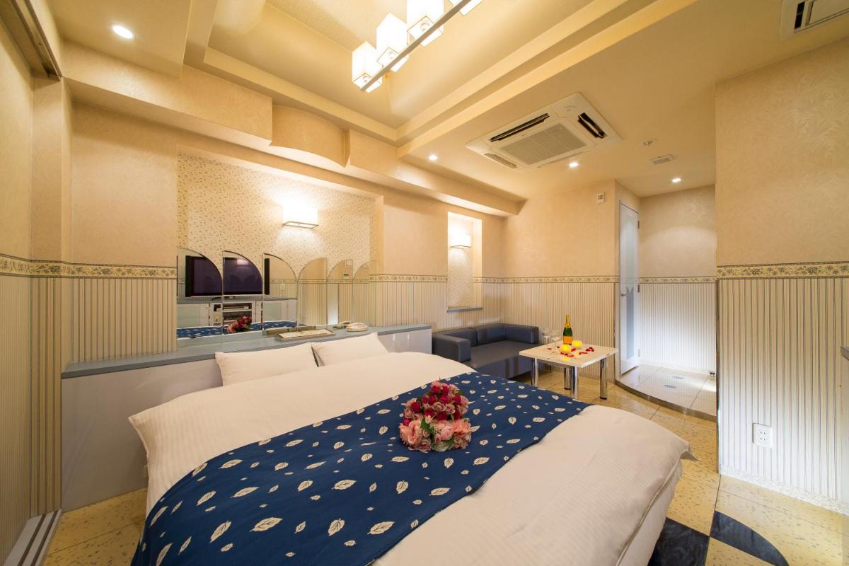 HOTEL THE i Adult only - Housity