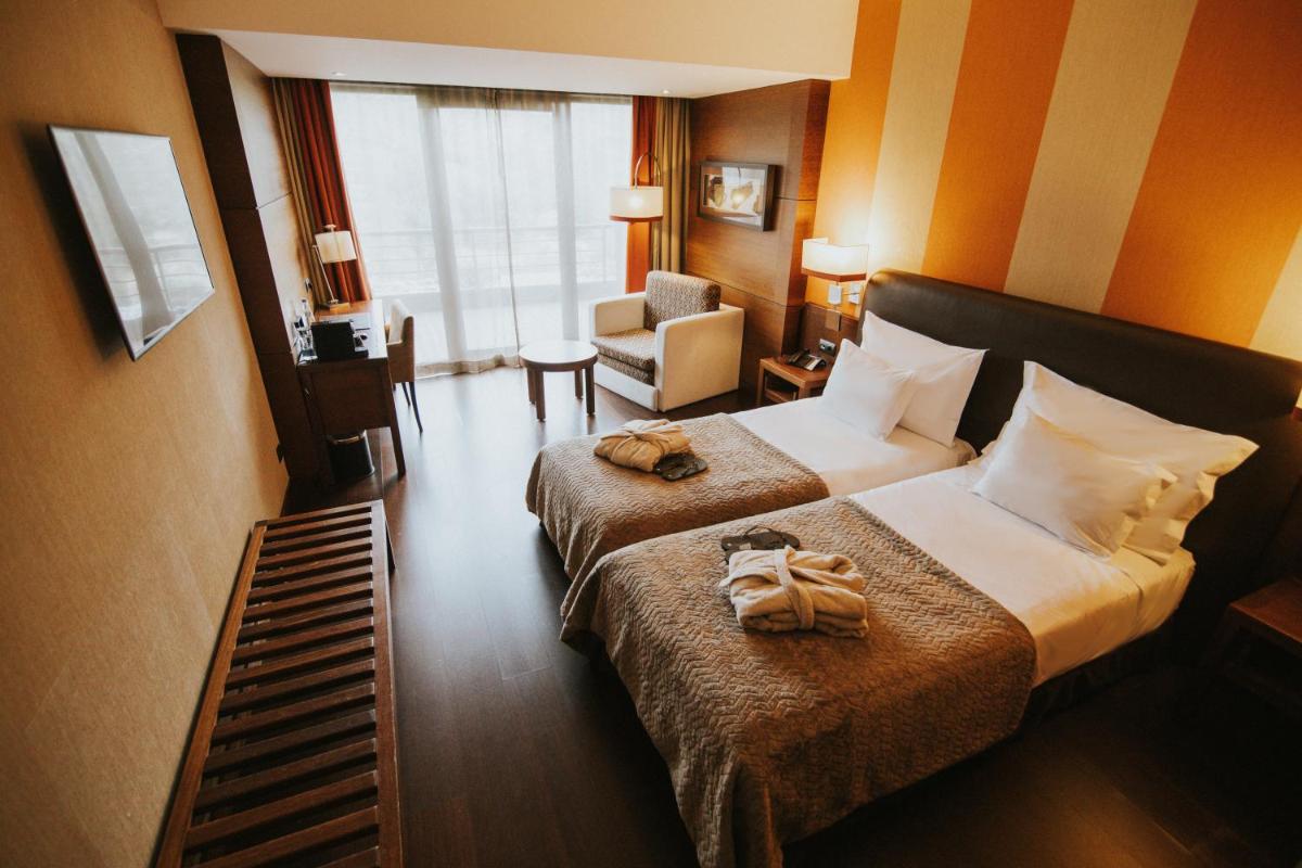 Uma cama ou camas num quarto em H2otel Congress & Medical SPA