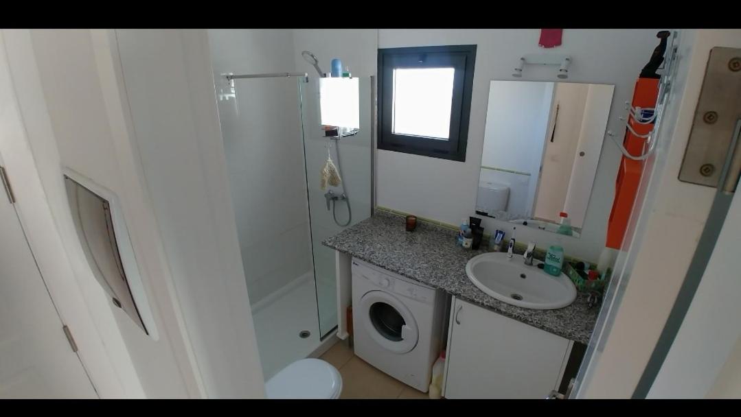 Private ROOM & Sunny terrace - Housity