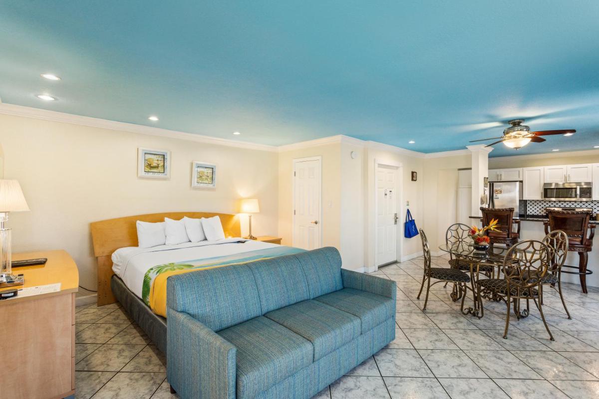 Bayview Plaza Waterfront Resort - Housity