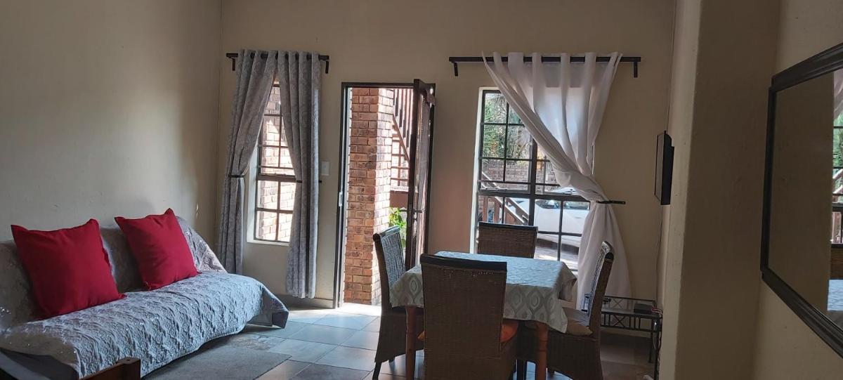 13 @ Rhinoroad Nelspruit - Housity