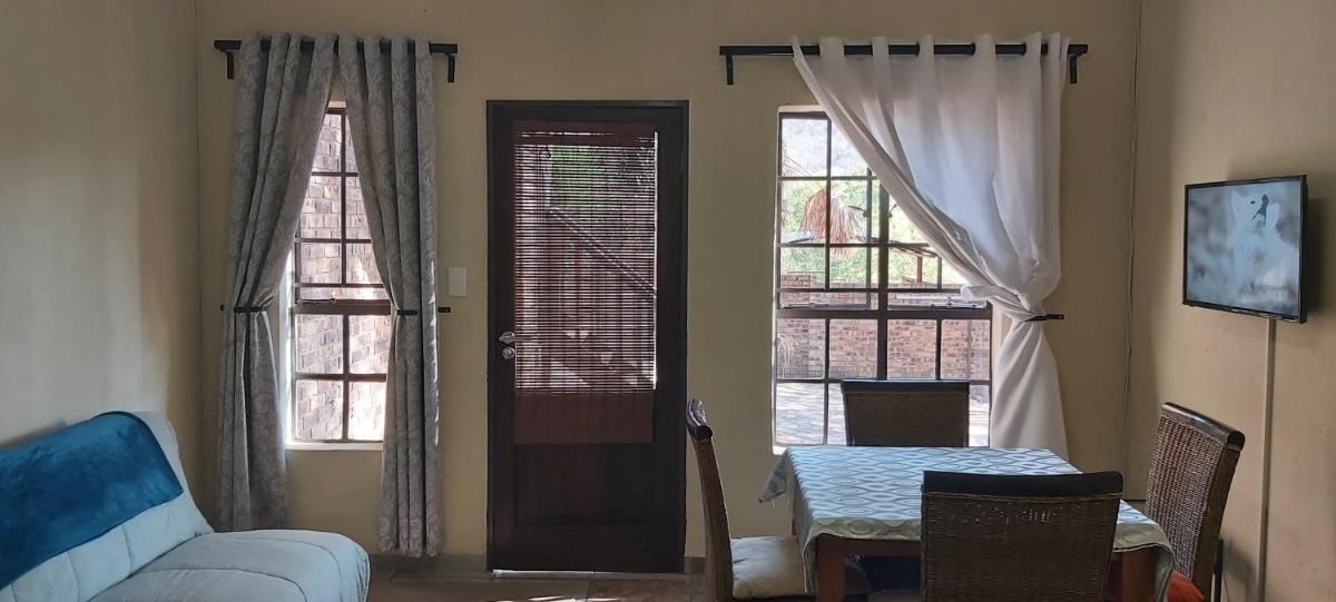 13 @ Rhinoroad Nelspruit - Housity
