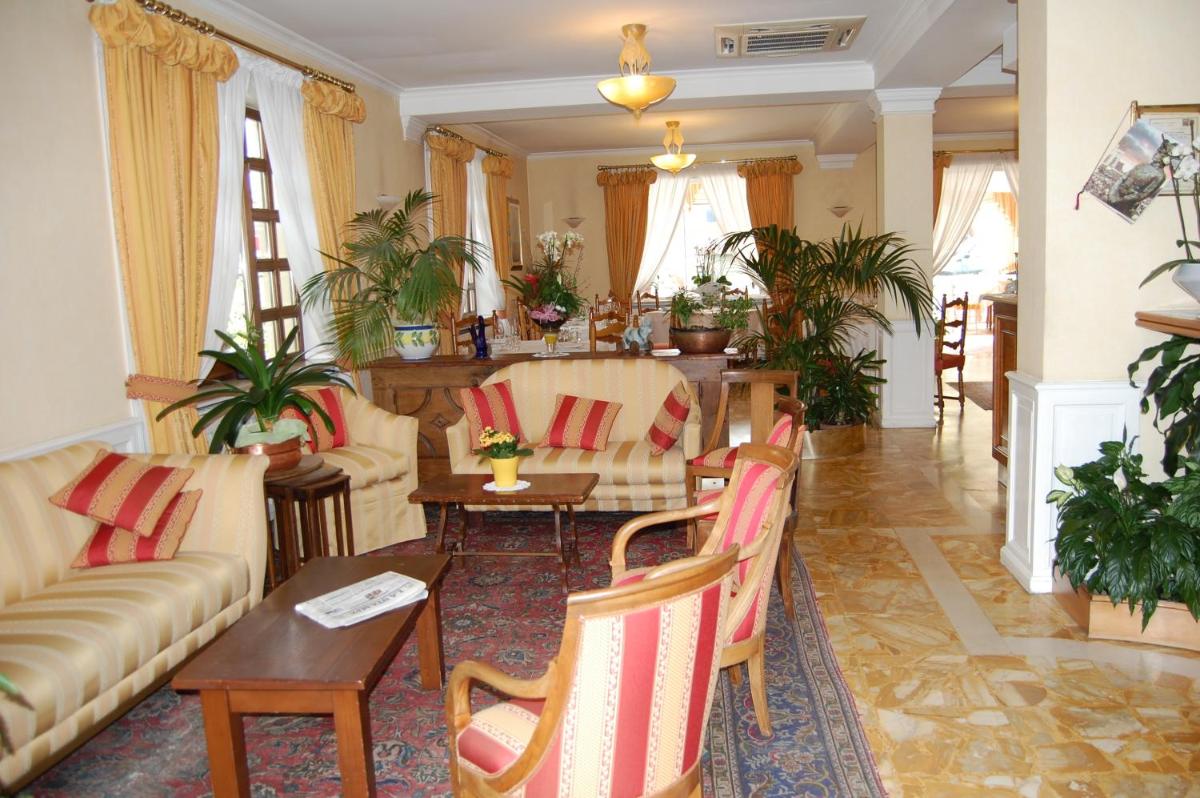 Hotel Olympic - Housity