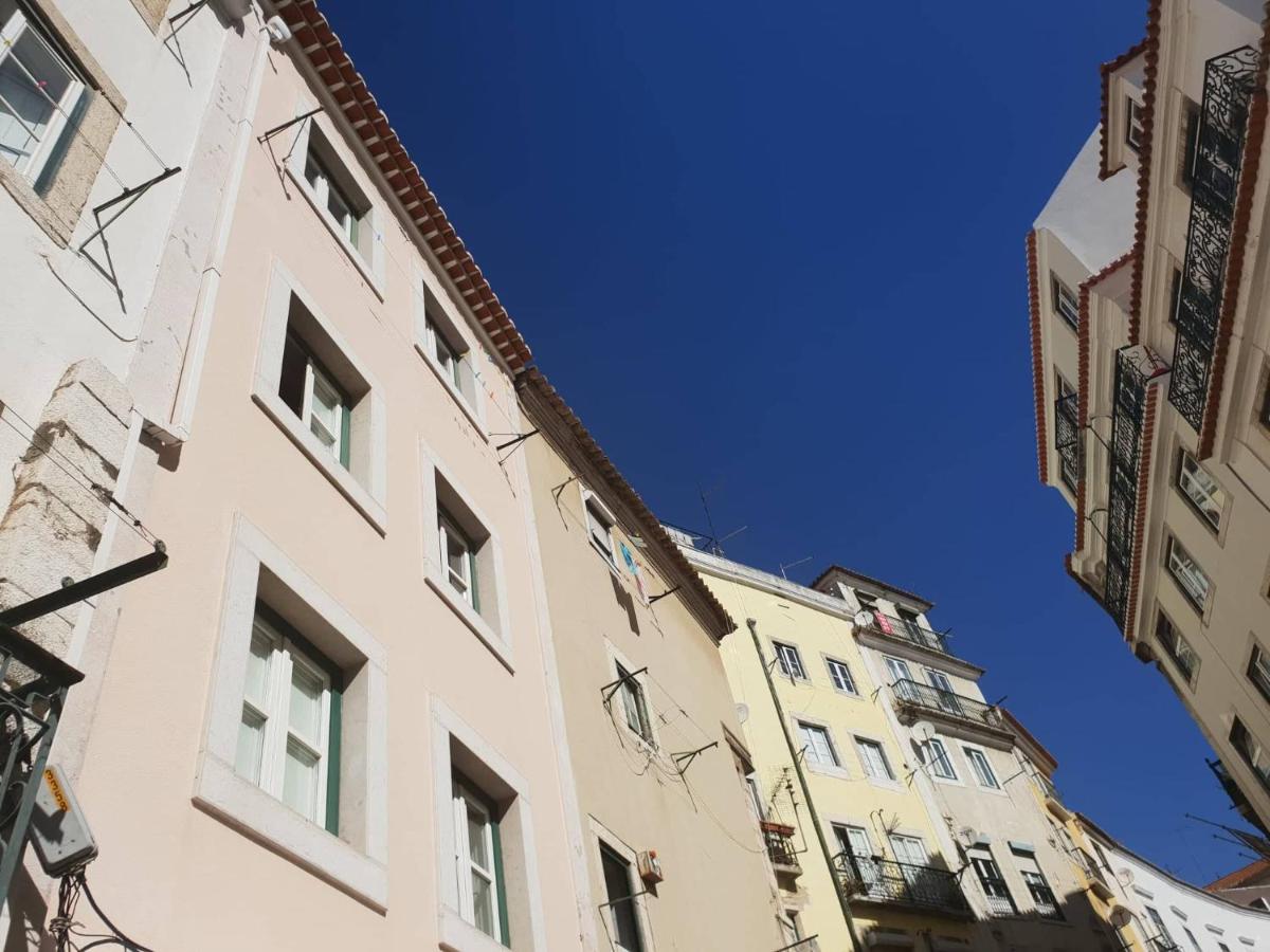 InLoveApartments - One Love, One Heart - Housity