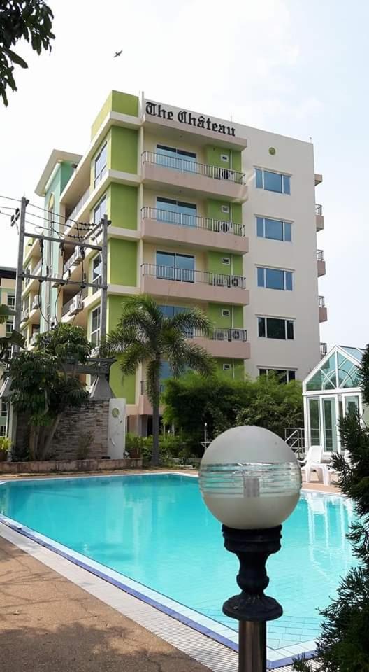 โรงแรม ชาโตว์วิสต้า - Housity