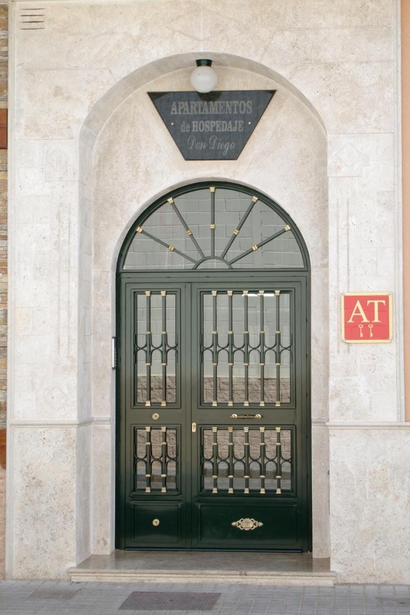 Apartamentos Turisticos de Hospedaje Don Diego - Housity