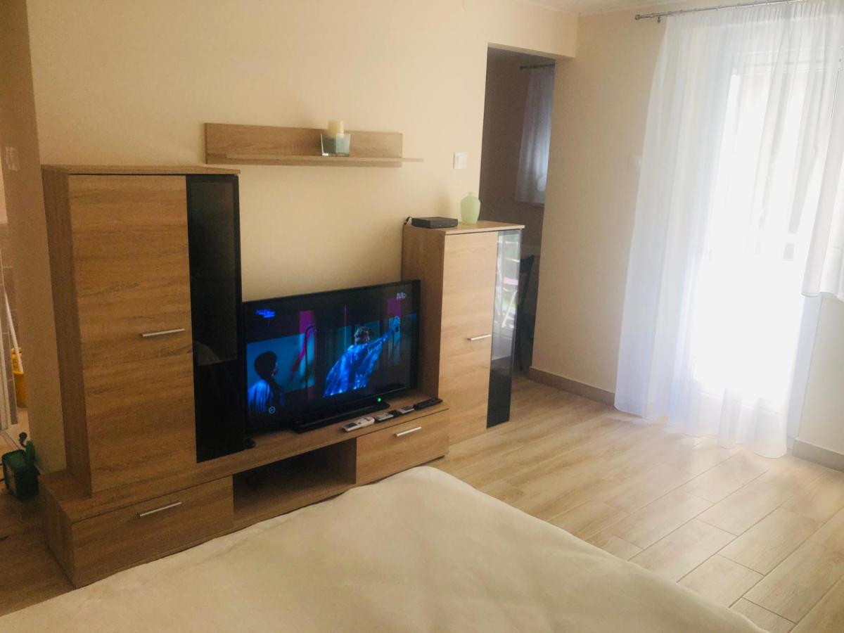 Szieszta Szófia Apartman - Housity