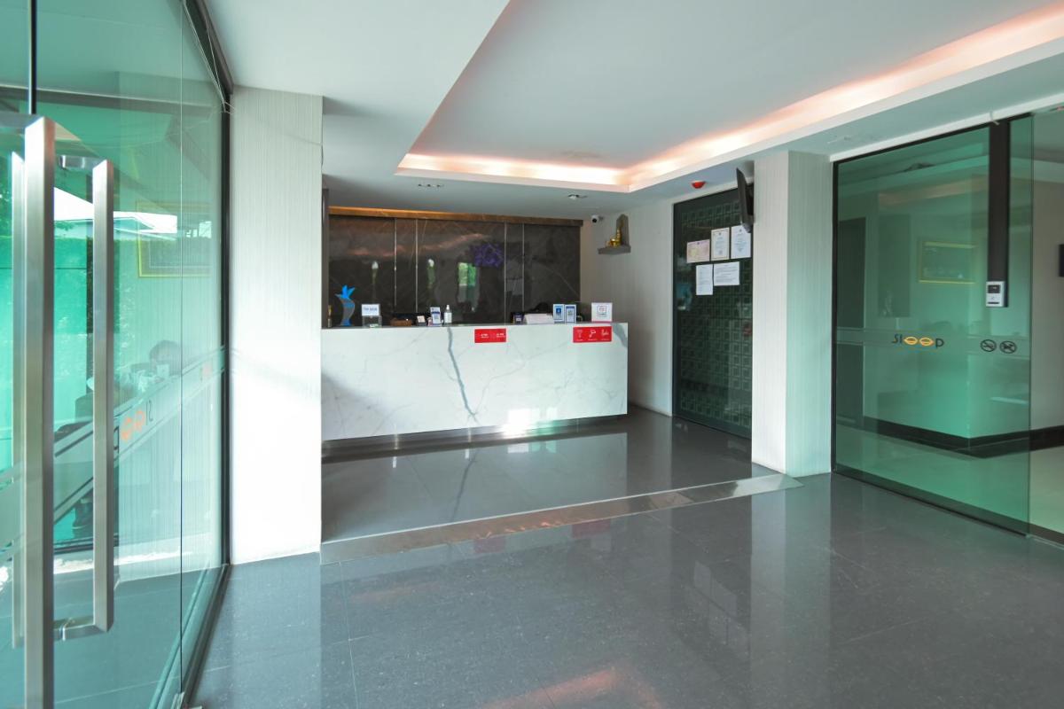 Sleep Hotel Bangkok - Housity