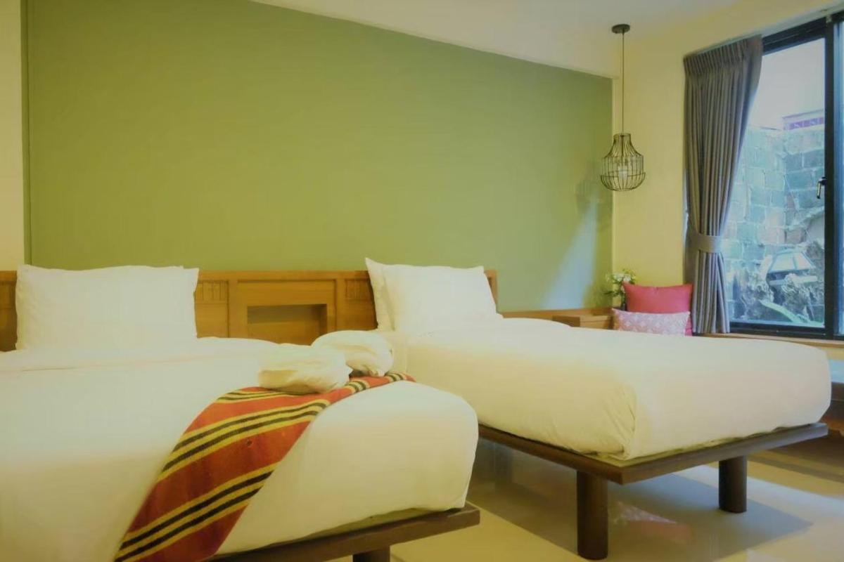 Ploy Resort - Housity