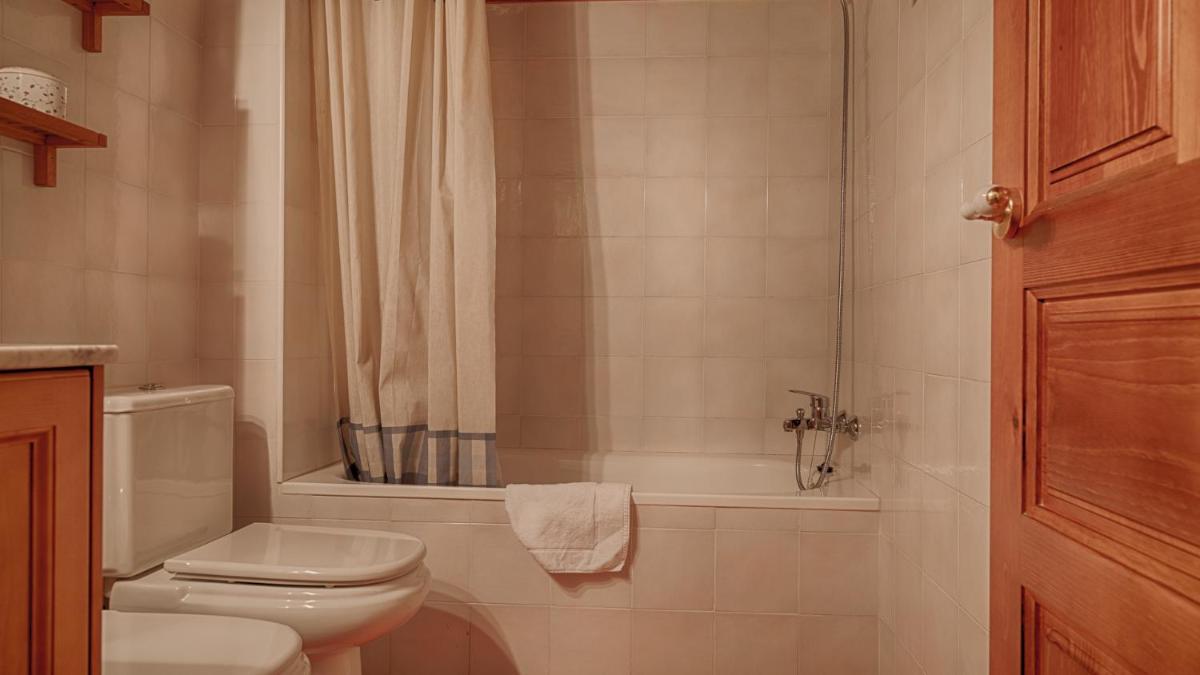 Saplan Real Estate ERA LANA - Housity