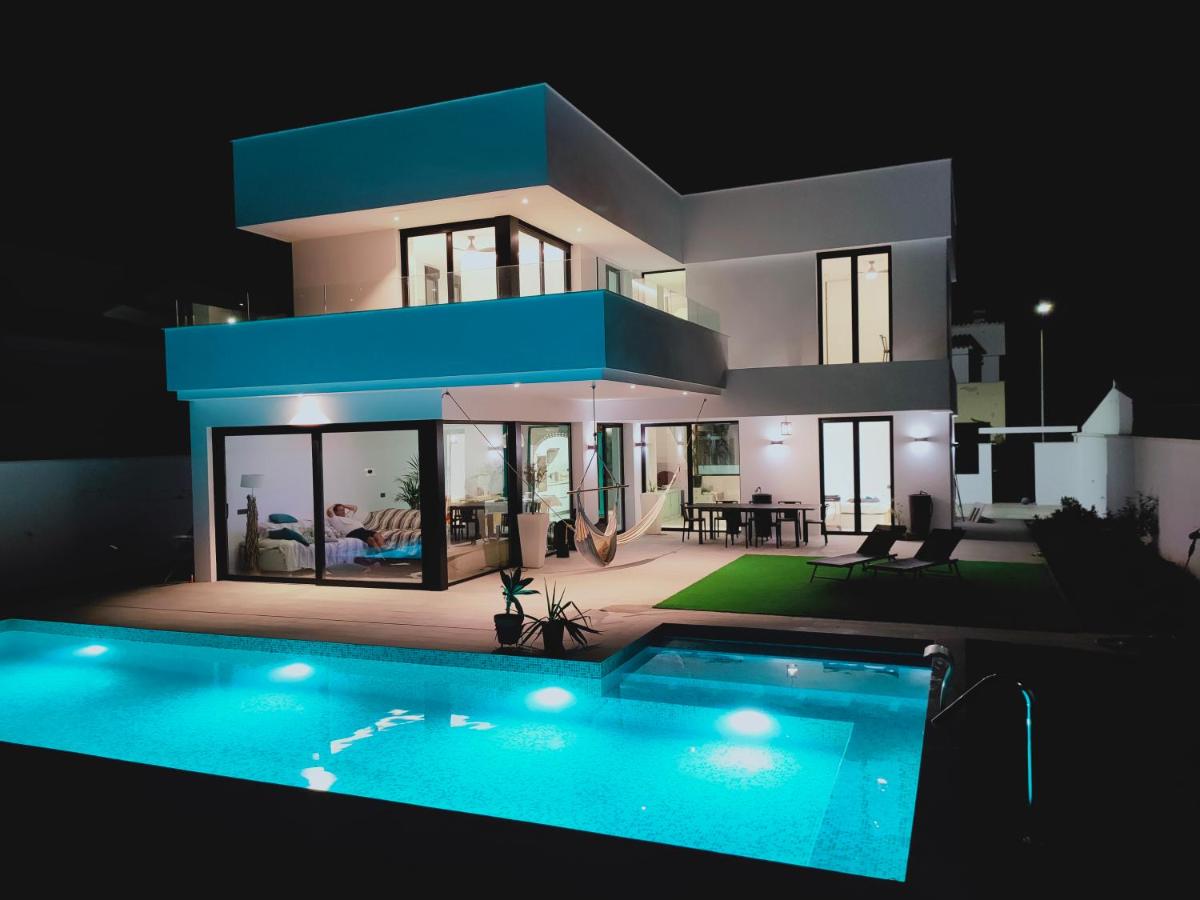 Suitetrails - Villa swimming pool Malaga