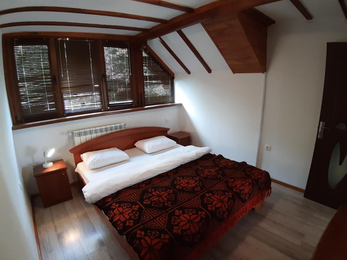 Tora Bora Guest House - Housity
