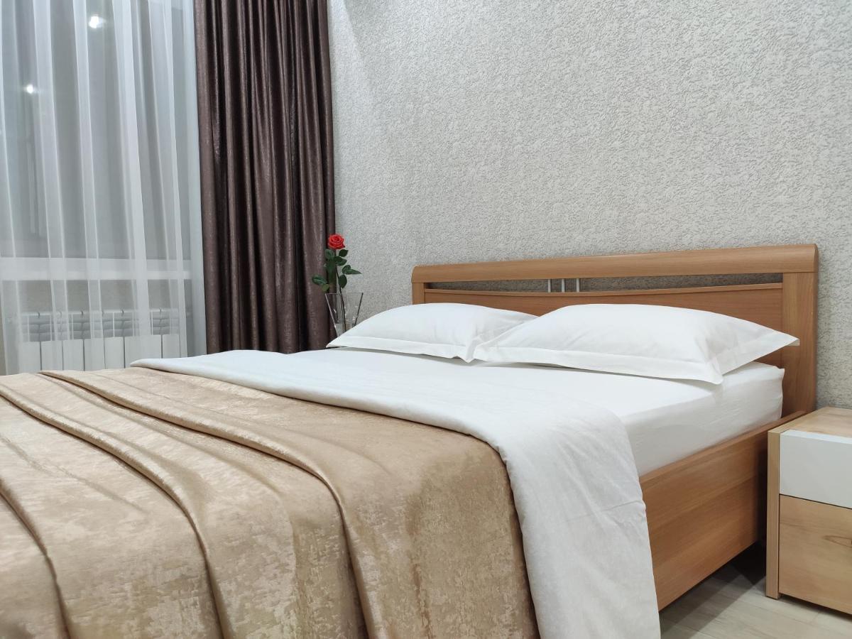 КВАРТИРА-LUX в центре города, улица Семенова, 37 - Housity