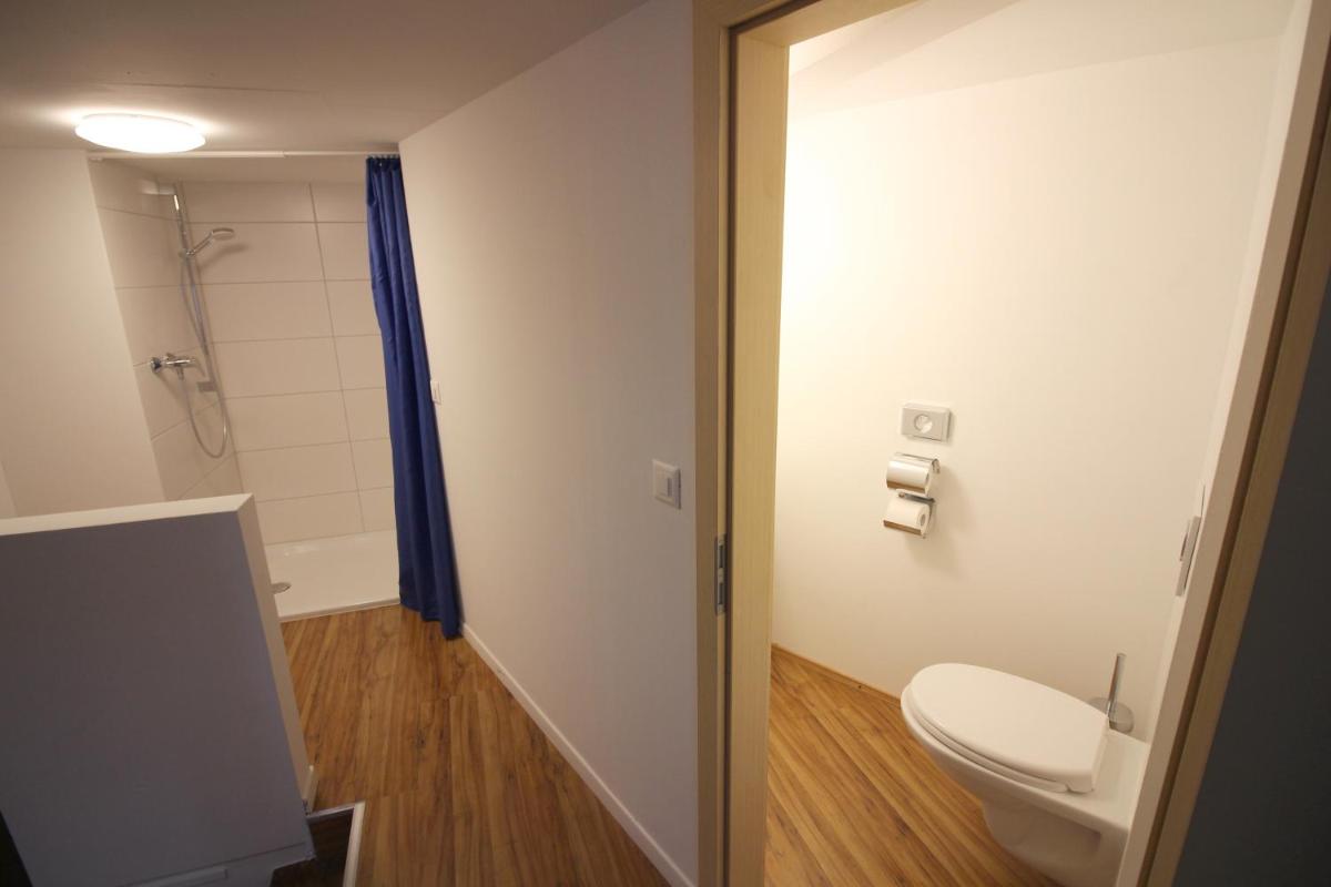 Swiss Star California - Self Check-In - Housity