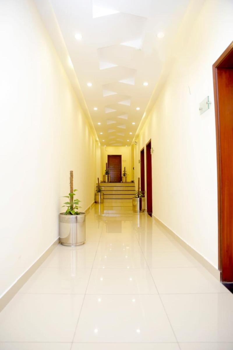 Hotel Noor Plaza - Hizvo