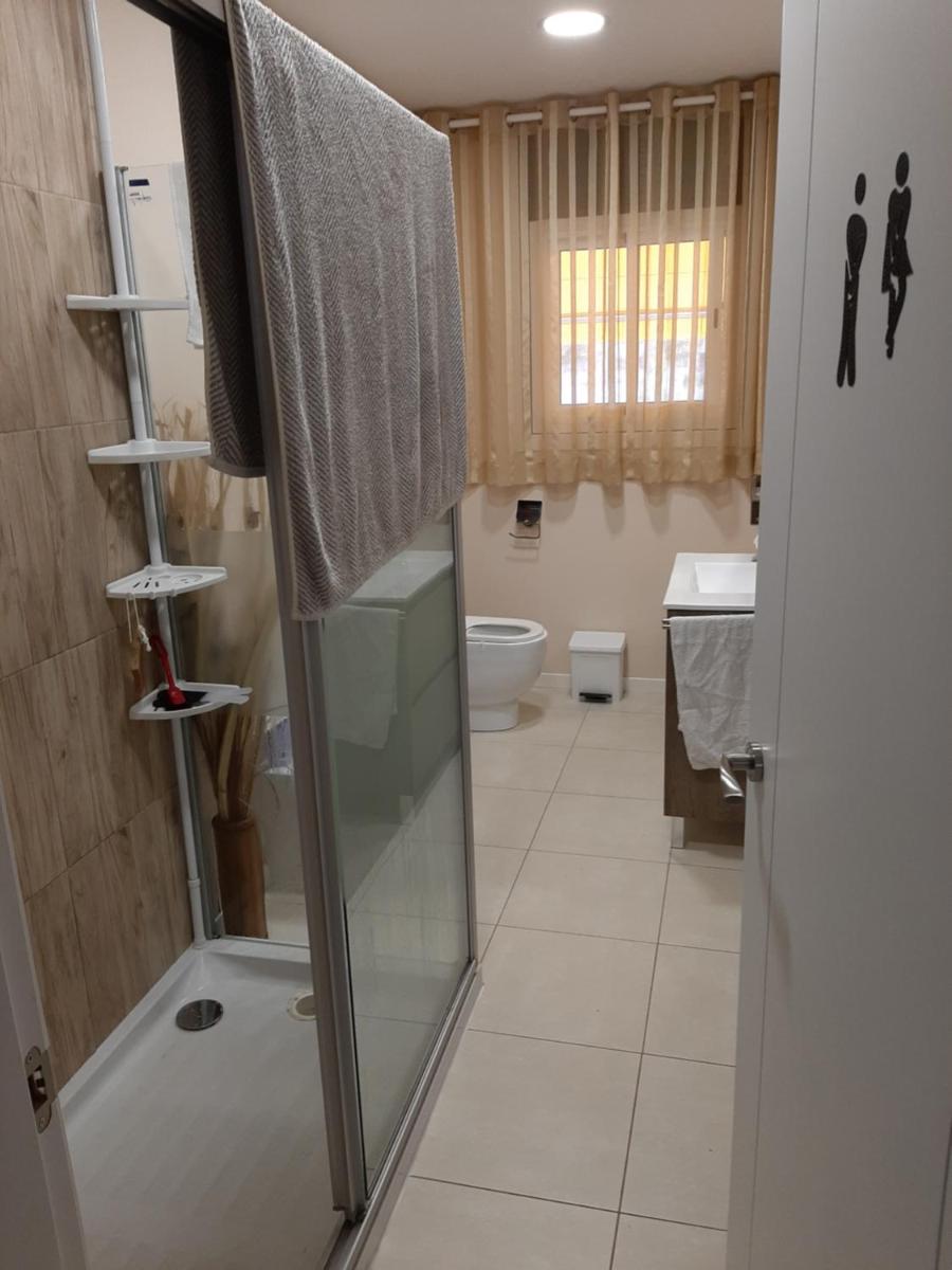 Habitacion doble en casa - Housity
