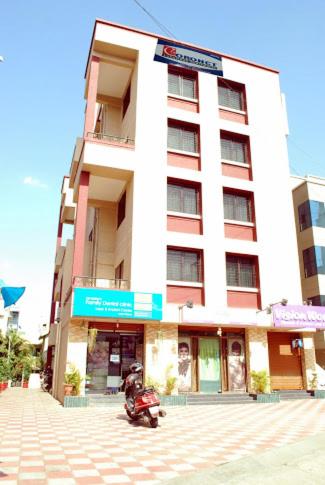 Coronet Luxurious Apartment - Housity