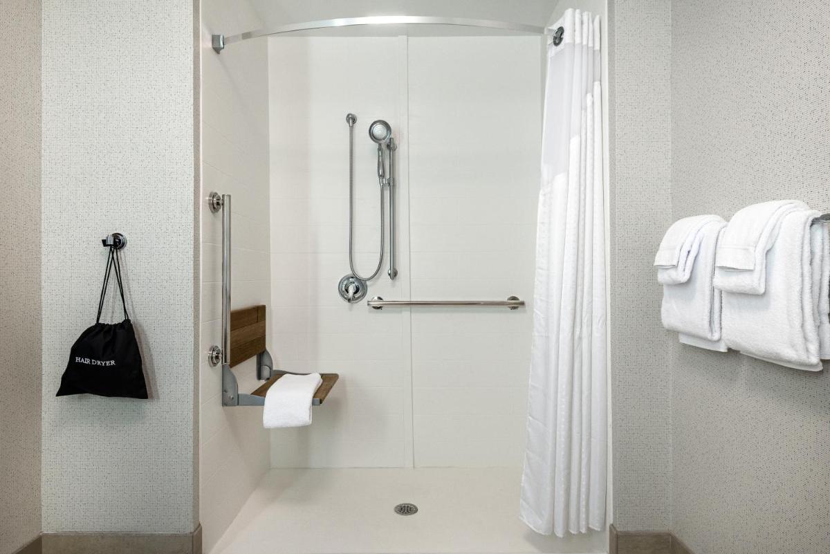 Suitetrails - Holiday Inn Express Queensbury-Lake George Area, an IHG Hotel