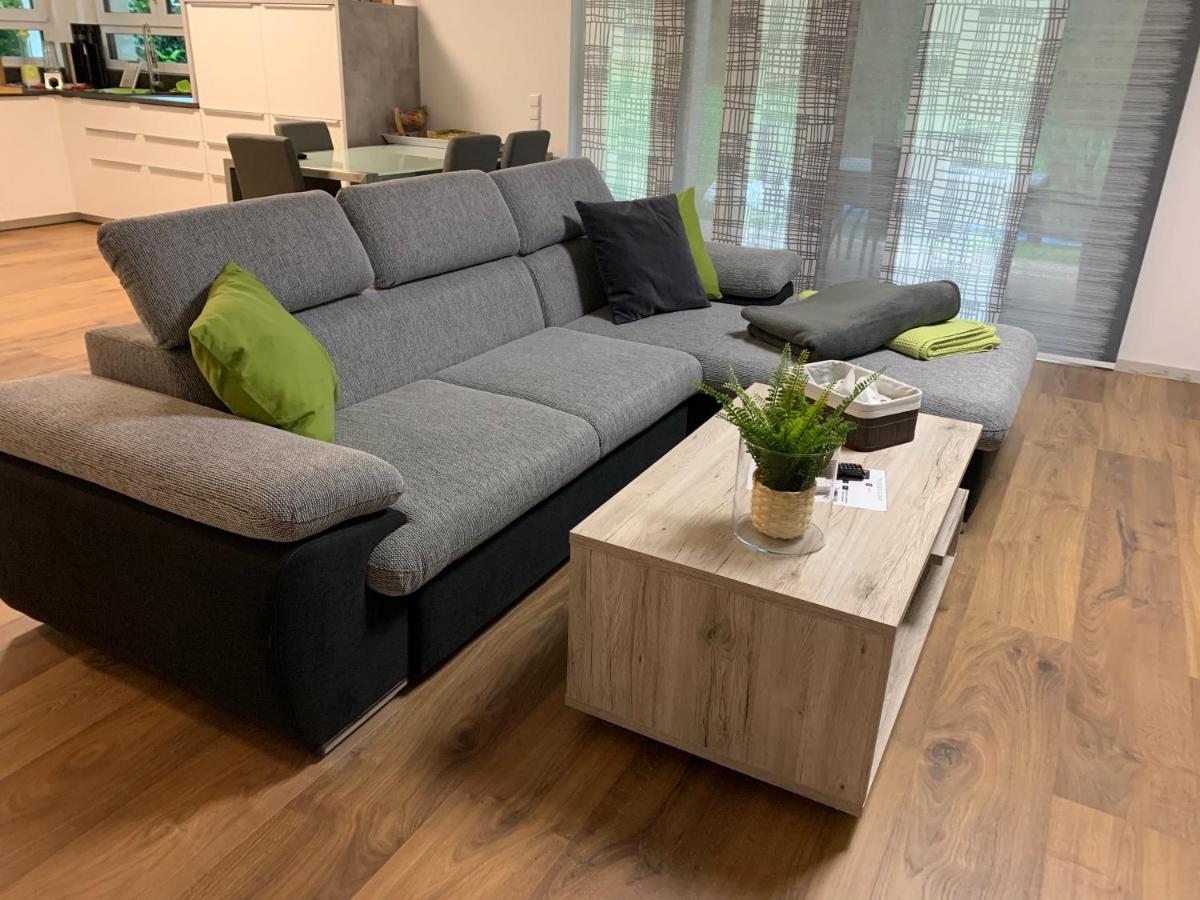 Firmen & Ferienwohnung Brecht 1 - Housity