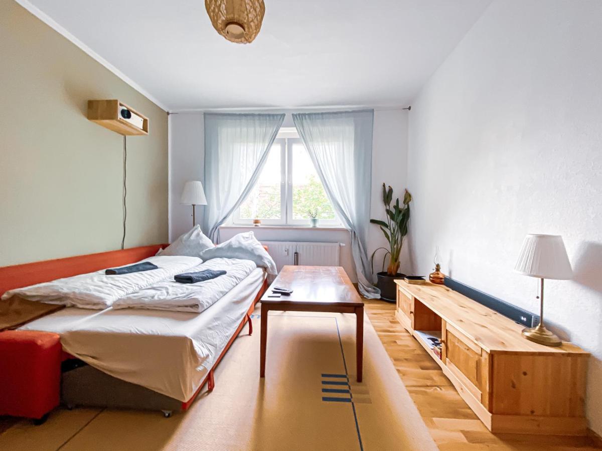 Suiteable Living- HELL, STILVOLL, KOMFORTABEL nahe Zentrum und Messe - Housity
