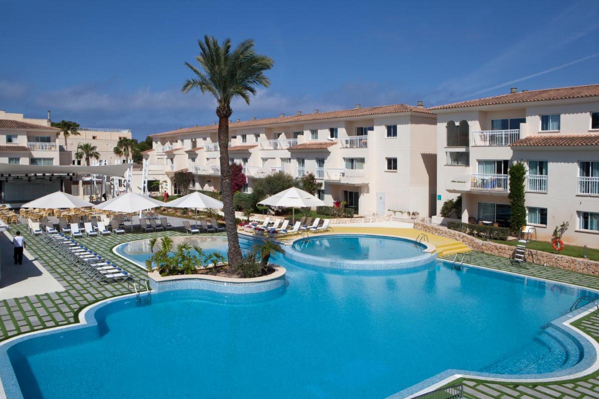 Piscina en o cerca de Aparthotel Isla de Cabrera