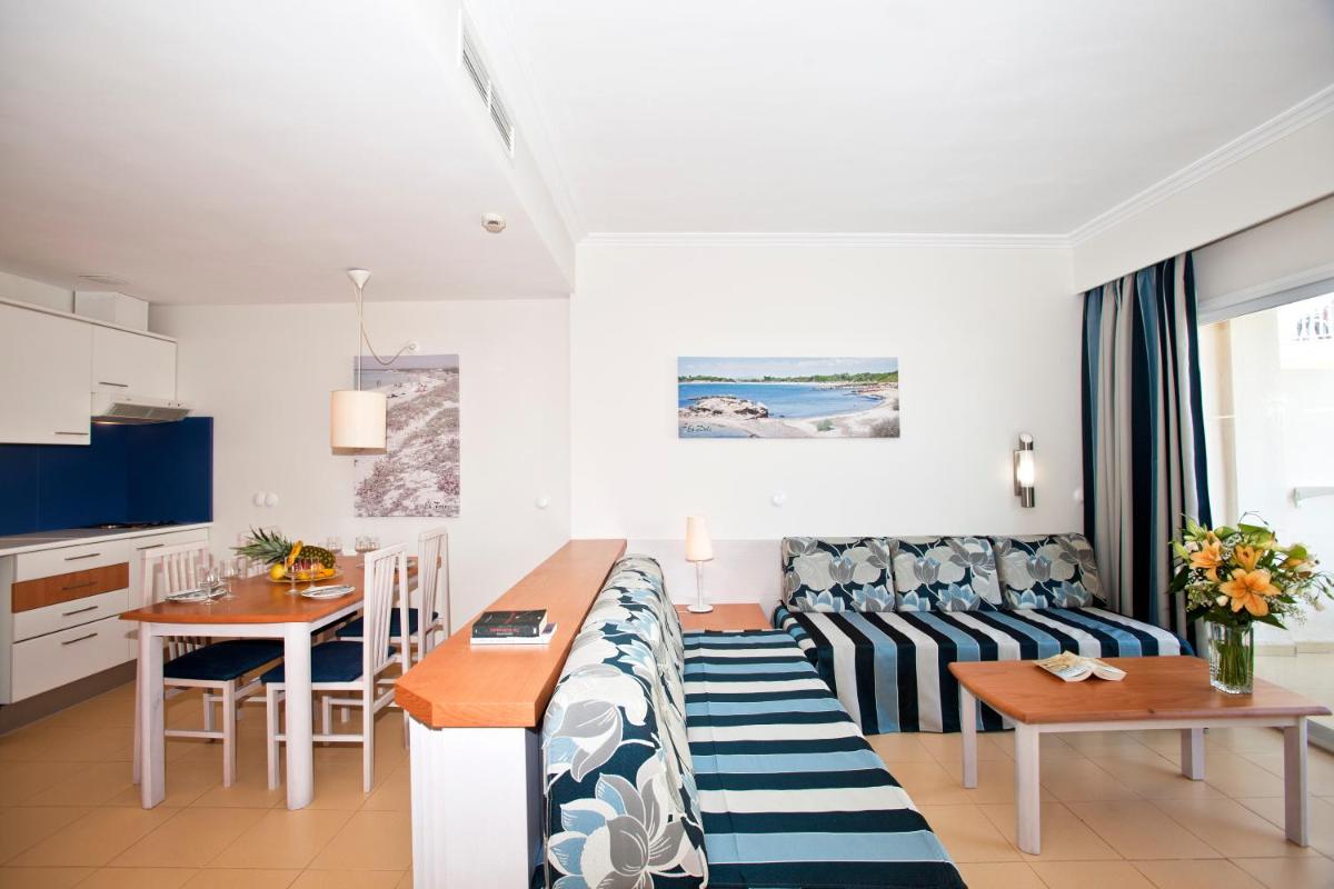 Zona de estar de Aparthotel Isla de Cabrera