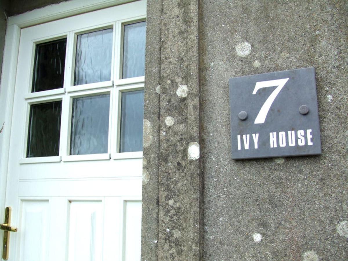 Ivy House Holiday Home - Housity