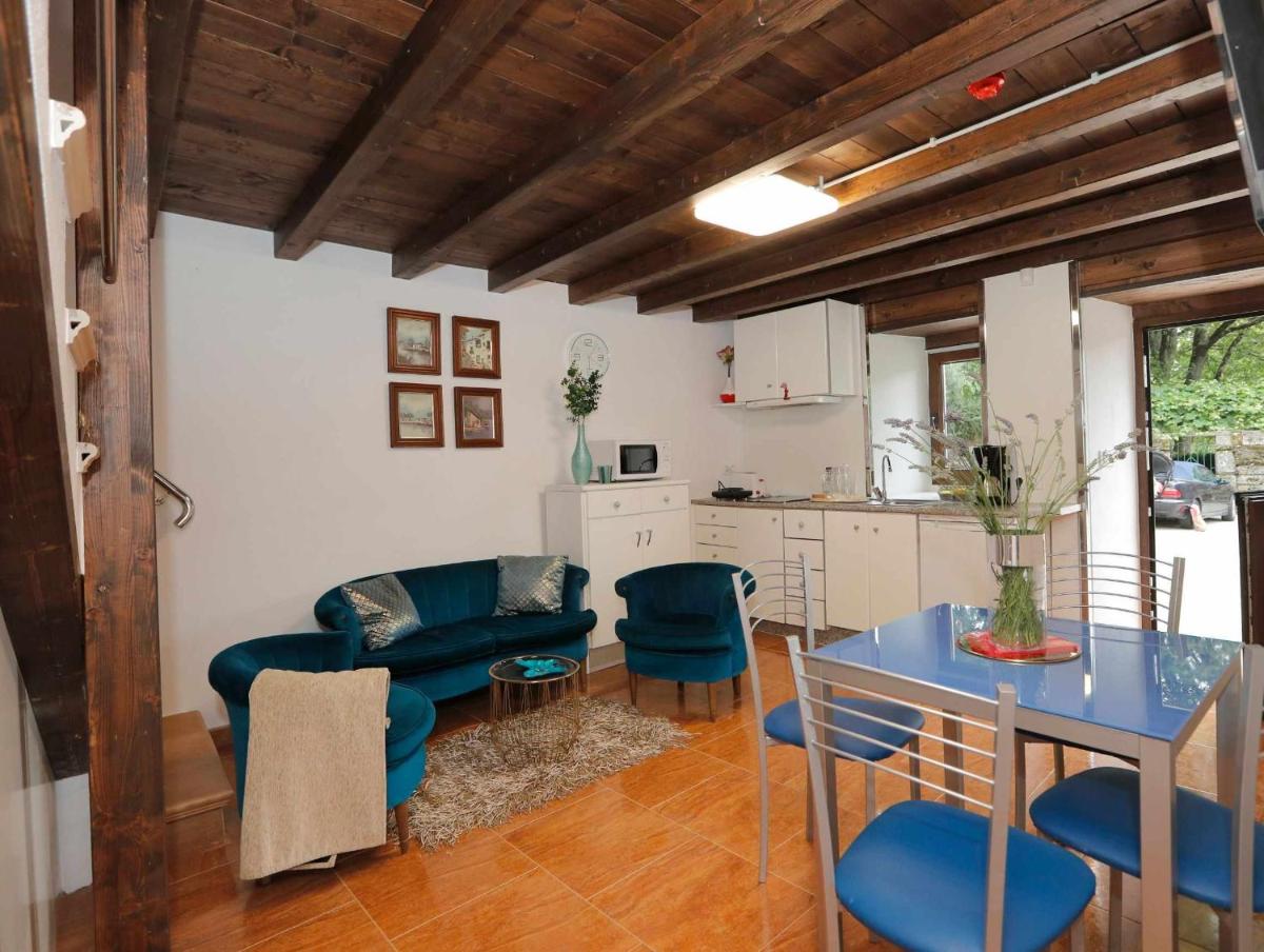 Casa Santa María - Housity