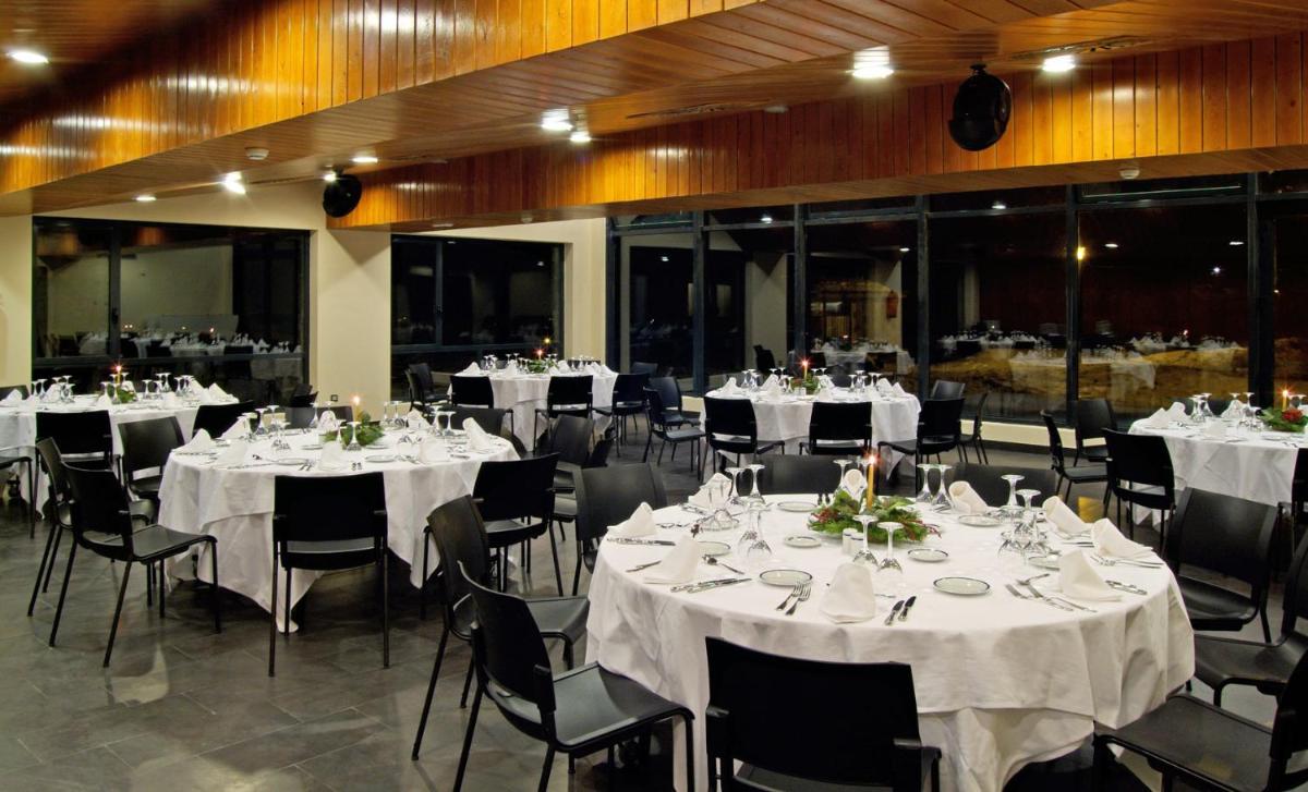 Un restaurante o sitio para comer en HG Alto Aragón