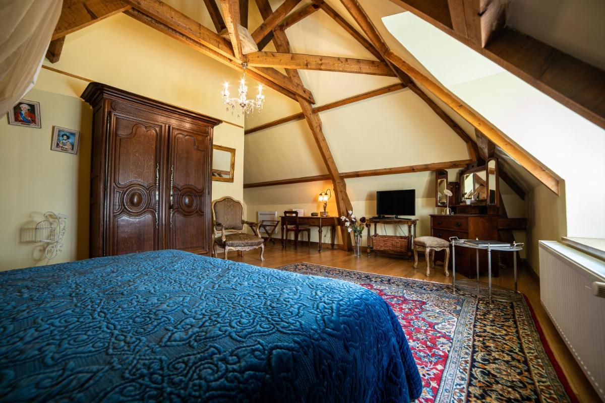 Domaine De La Tour - Housity