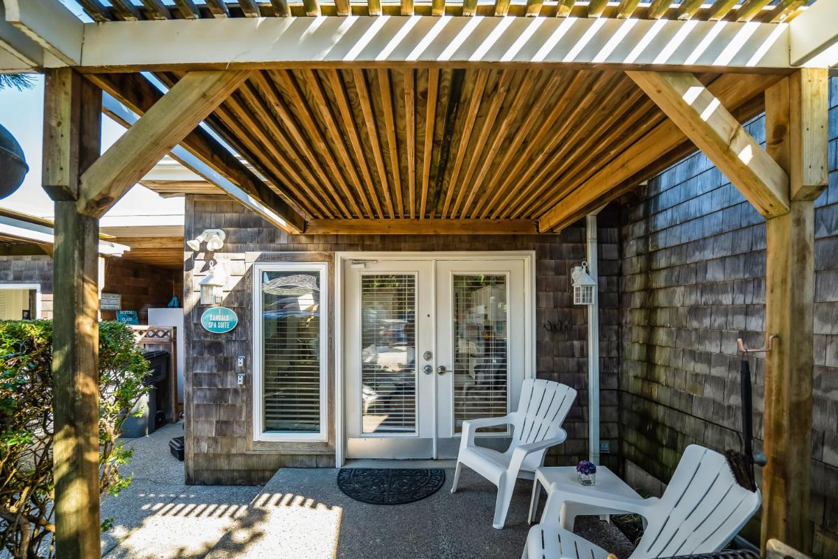 Sandals Inn | Oceanside Cabana - Housity