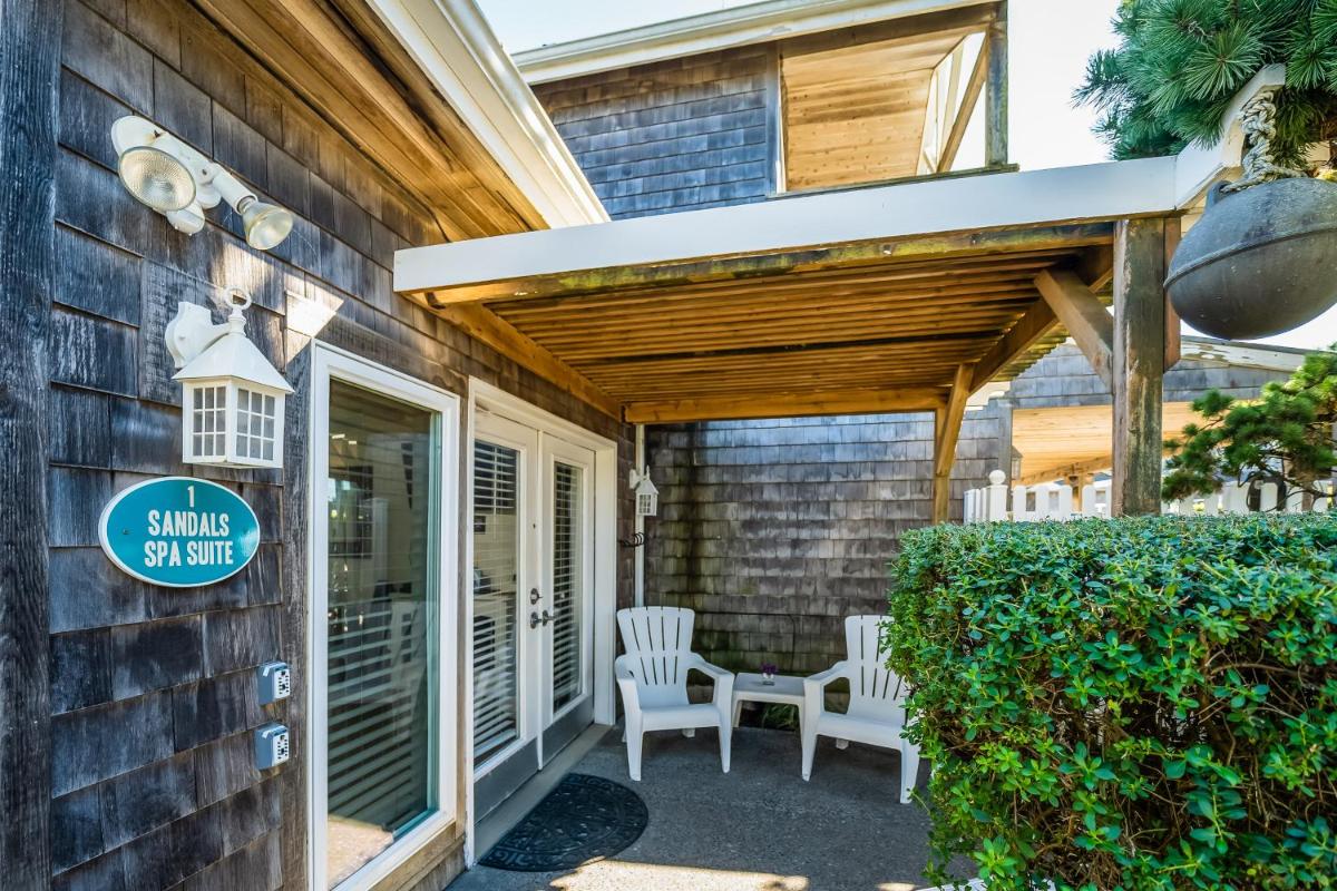 Sandals Inn | Oceanside Cabana - Housity
