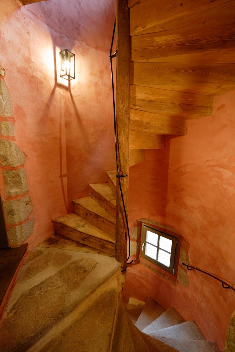 Photo de la galerie de l'établissement Les Maisons du Pont - Charme & Caractère, à Aubusson