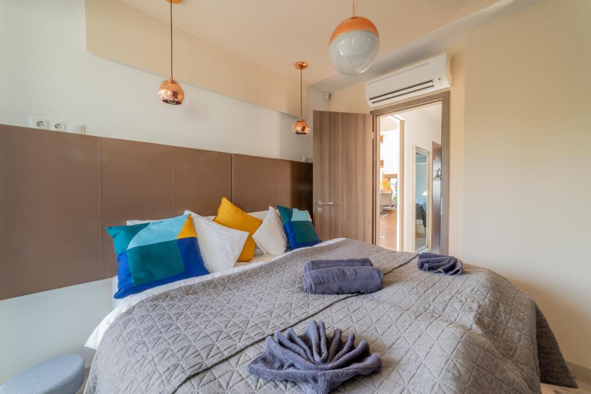 Szemes Marina Luxury Apartments - Housity