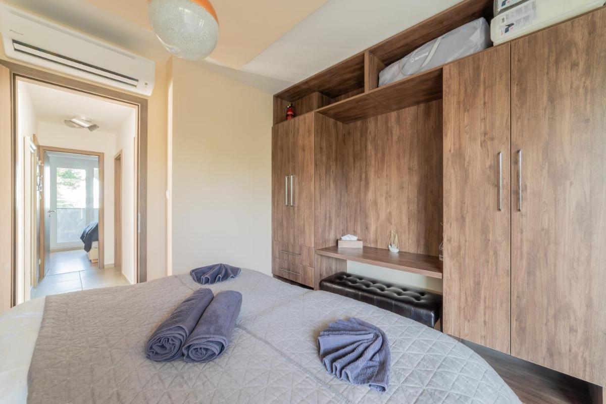 Szemes Marina Luxury Apartments - Housity