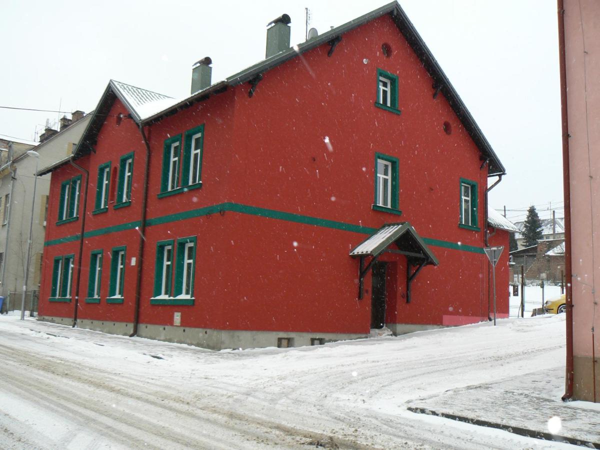Penzion Na Vápence - Housity