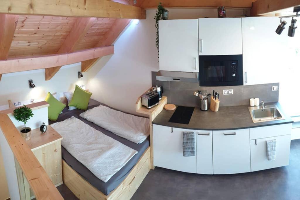 Appartment in the Sky - Housity